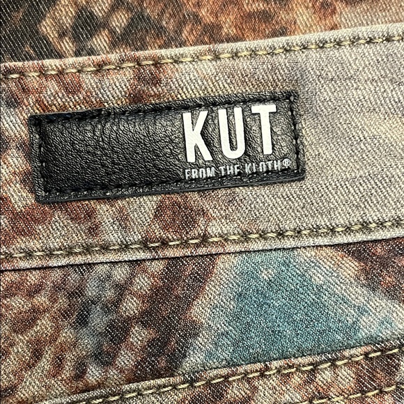 Kut from the Kloth Teal and Brown Snake Print Jeans Size M - Picture 5 of 10
